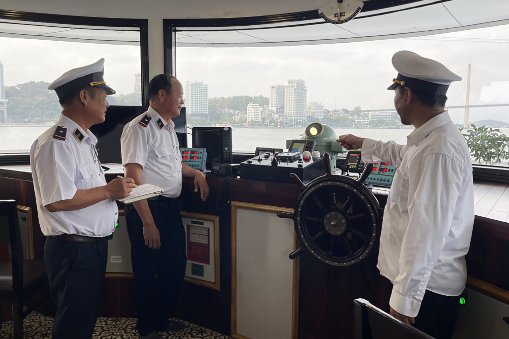 Quảng Ninh: Đảm bảo an toàn tàu du lịch